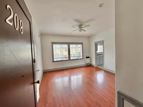 945 Beacon Ave, Los Angeles, CA 90015