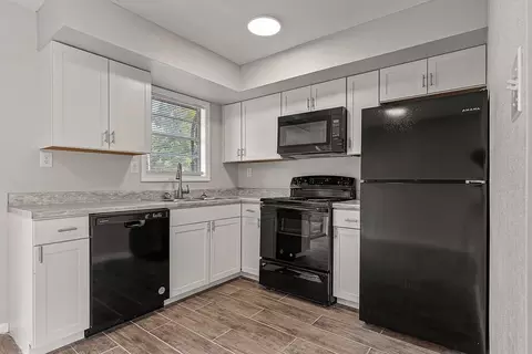 701 S Elm St, Searcy, AR 72143