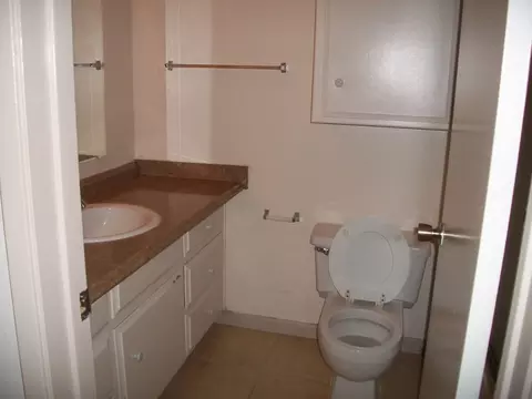 266 Adams St, Oakland, CA 94610