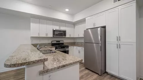 184 N Prospect St, Orange, CA 92869