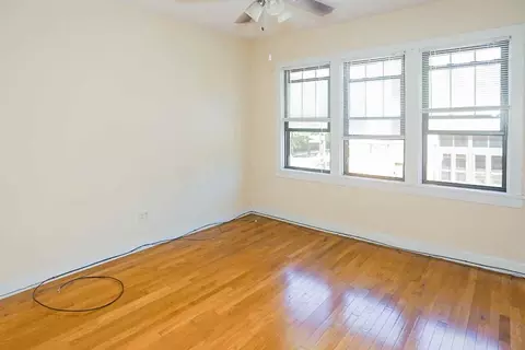 2254 N Southport Ave, Chicago, IL 60614
