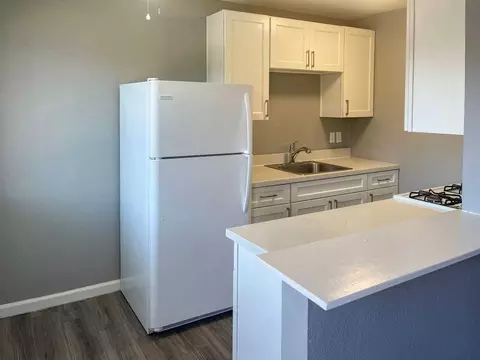 940 N San Joaquin St, Stockton, CA 95202