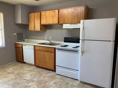 429 Wilson Ave E, Thomasville, AL 36784