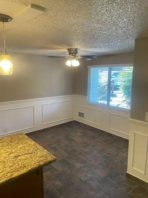 12646 SW Karen St, Tigard, OR 97223