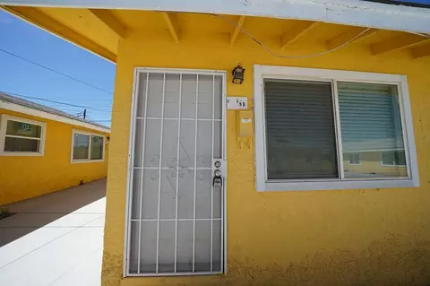 214 S 14th St, Las Vegas, NV 89101
