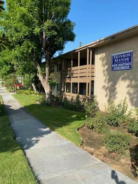 8715 Magnolia Ave, Riverside, CA 92503