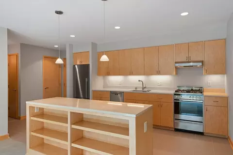 1570 Eustis St, Lauderdale, MN 55108