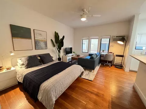 2050 Dracena Dr, Los Angeles, CA 90027