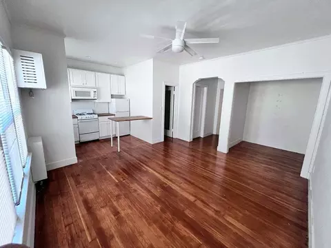 2050 Dracena Dr, Los Angeles, CA 90027
