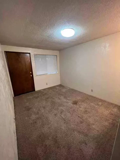 1360 Alder St, Eugene, OR 97401 photo 14