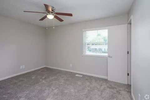 7832 Royalty Ave, Graymoor-devondale, KY 40222 photo 34