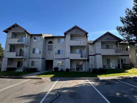 655 4th St NE, East Wenatchee, WA 98802
