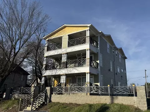 3712 E Washington St, Indianapolis, IN 46201
