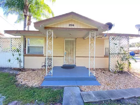 1060 Indian Beach Dr, Sarasota, FL 34234