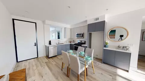 14540 Erwin St, Los Angeles, CA 91411