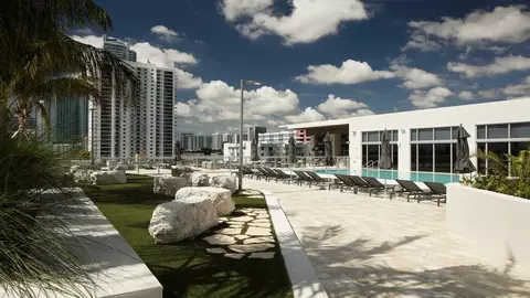 455 NE 24th St, Miami, FL 33137 photo 21