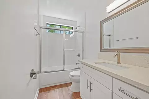 911 Havenhurst Dr, West Hollywood, CA 90046