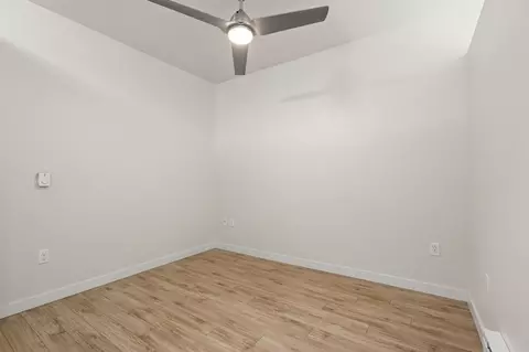 3036 16th Ave W, Seattle, WA 98119