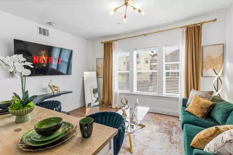 1802 Wentworth St, Houston, TX 77004