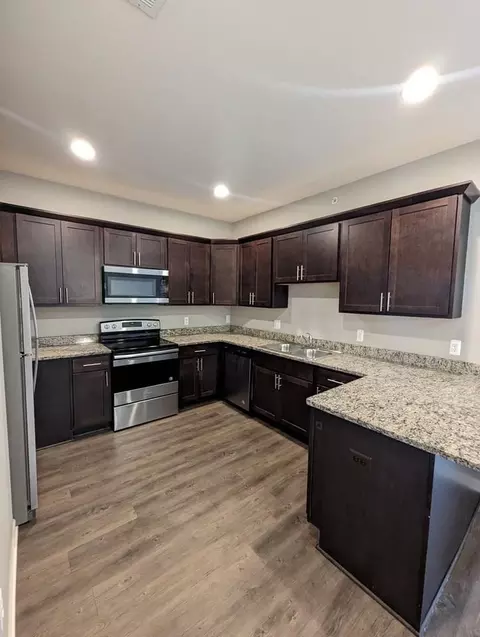 Bebernick Ln, Sterling Heights, MI 48310