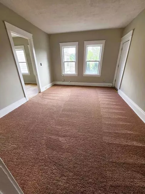 6321 Lansing Ave, Cleveland, OH 44105