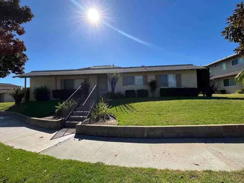 2717 Santiago Rd, Fullerton, CA 92835