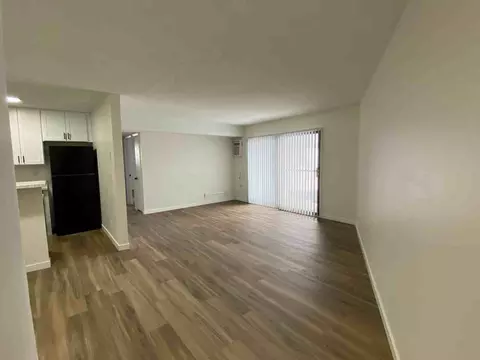 2524 Highway 100 S, Saint Louis Park, MN 55416