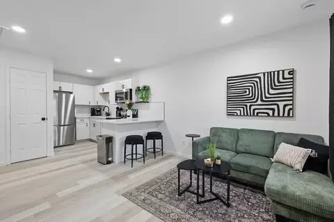 2336 Minnie St, Haltom City, TX 76117