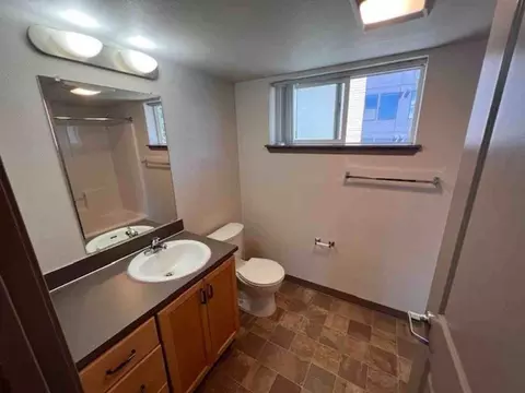 1865 1849 1865 Ferry Alley 1850 Ferry St, Eugene, OR 97401 photo 6