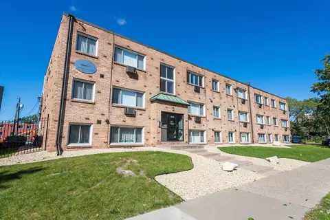 2107 21st Ave S, Minneapolis, MN 55404