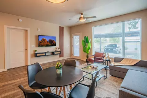 S Willow Dr, Tempe, AZ 85282