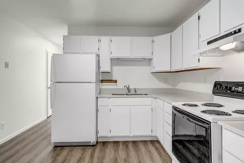 702 Nicc Dr, Calmar, IA 52132