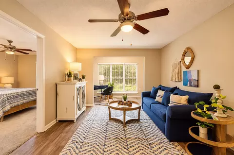 215 William Penn Plz, Durham, NC 27704 photo 4