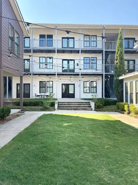 1716 Habersham St, Savannah, GA 31401