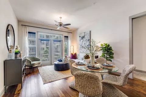 5151 Hidalgo St, Houston, TX 77056 photo 5
