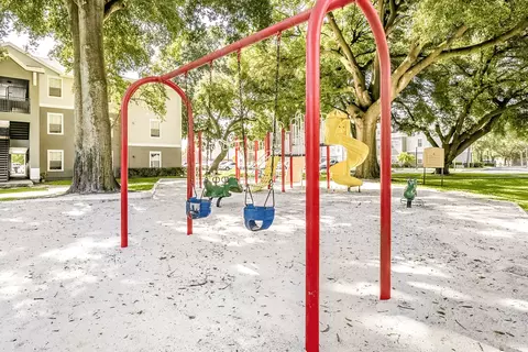 105 Westchester Oak Ln, Brandon, FL 33510 photo 14
