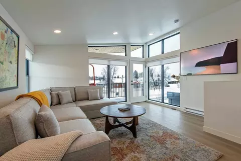 27 S 4th St, Driggs, ID 83422