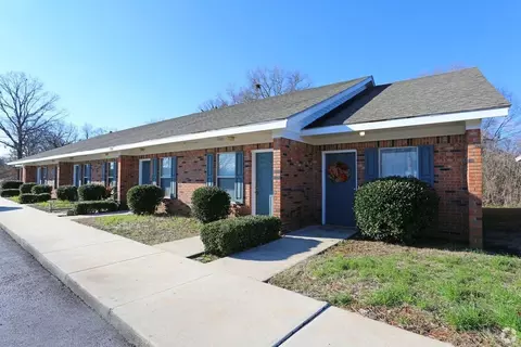 Hensley Ct, Florence, AL 35630 photo 3