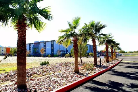 8818 S Central Ave, Phoenix, AZ 85042