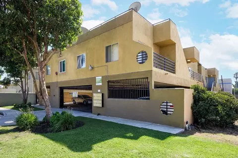 4626 W 173rd St, Lawndale, CA 90260