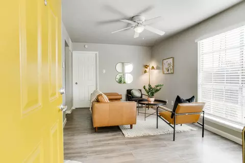 4710 Lake Ave, Dallas, TX 75219 photo 2