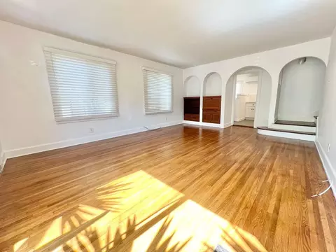 45 65th Pl, Long Beach, CA 90803