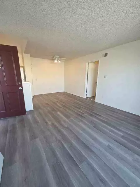 489 S Chatham Cir, Anaheim, CA 92806