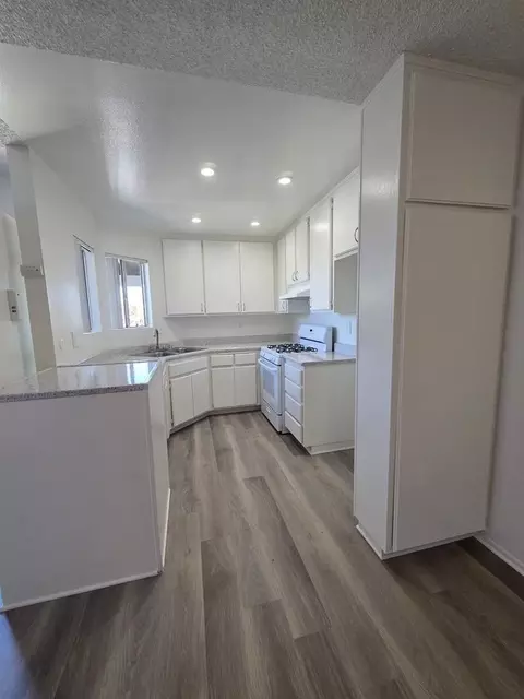 489 S Chatham Cir, Anaheim, CA 92806