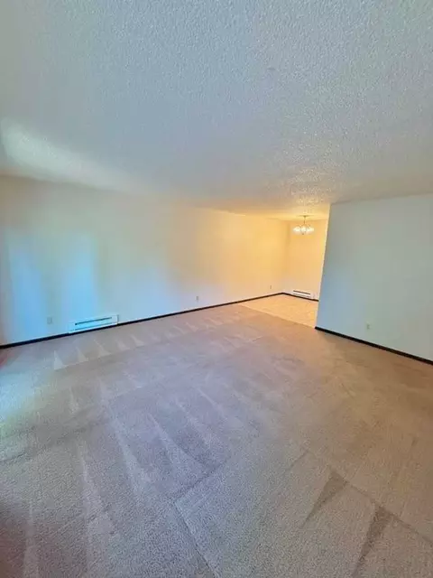 18524 Linden Ave N, Shoreline, WA 98133