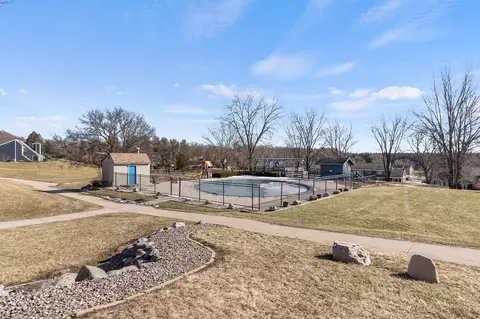 874 Xanadu Rd, Wisconsin Dells, WI 53965