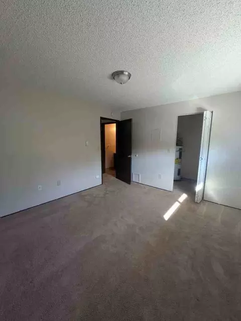 402 N G St, Tacoma, WA 98403