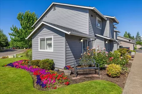 1813 Drexler Ln NE, Keizer, OR 97303