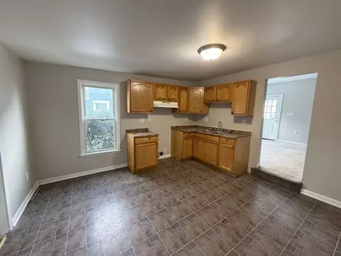 3449 Erin Ave, Cleveland, OH 44113