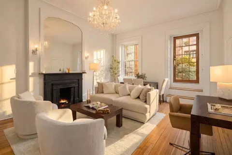 67 Wall St, New York, NY 10005